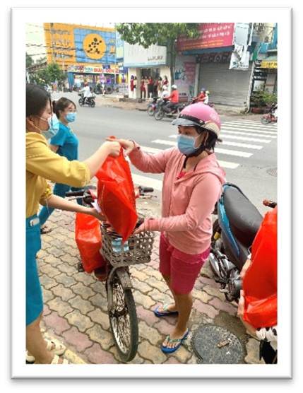 CHƯƠNG TRÌNH PHÁT GẠO THIỆN NGUYỆN HÀNG THÁNG (16 ÂM LỊCH) TẠI NHA KHOA QUỐC TẾ VOLCANO. CHƯƠNG TRÌNH PHÁT GẠO THIỆN NGUYỆN HÀNG THÁNG (16 ÂM LỊCH) TẠI NHA KHOA QUỐC TẾ VOLCANO.