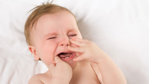 Sốt mọc răng chân tay có lạnh không? Nguyên nhân, cách điều trị