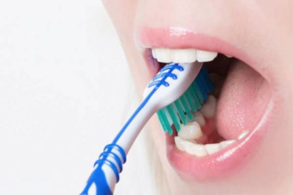 Những điều cần lưu ý sau khi nhổ răng hàm dưới Những điều cần lưu ý sau khi nhổ răng hàm dưới