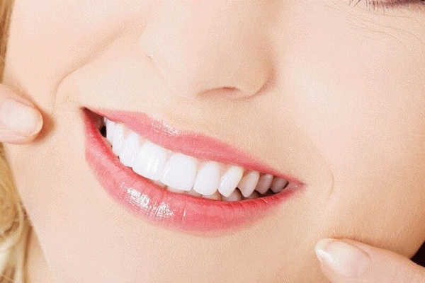 Những điều cần lưu ý sau khi tẩy trắng răng Những điều cần lưu ý sau khi tẩy trắng răng
