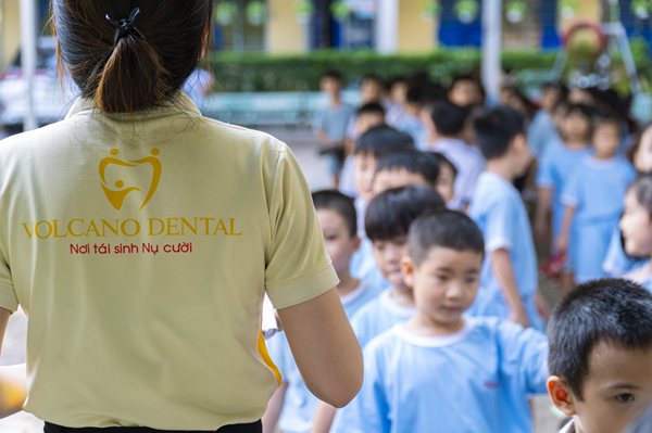 30 Trường học và gần 100.000 học sinh đã được Đồng Dental thăm khám Nha khoa học đường