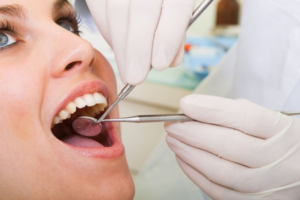 Một số cách điều trị triệt để tình trạng chảy máu nướu răng Một số cách điều trị triệt để tình trạng chảy máu nướu răng