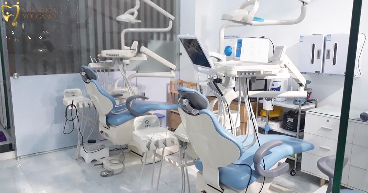 Phòng điều trị lấy cao răng ở Đồng Xoài tại Nha khoa Phạm Nguyễn Phòng điều trị lấy cao răng ở Đồng Xoài tại Nha khoa Phạm Nguyễn