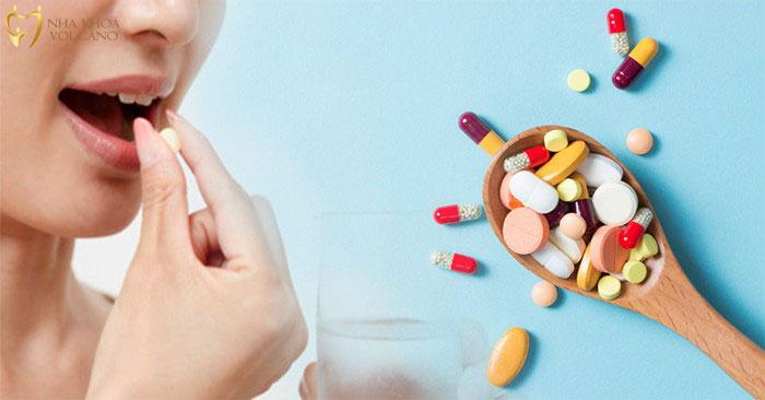 Cách điều trị khi lưỡi bị nổi hột đỏ đau rát Cách điều trị khi lưỡi bị nổi hột đỏ đau rát